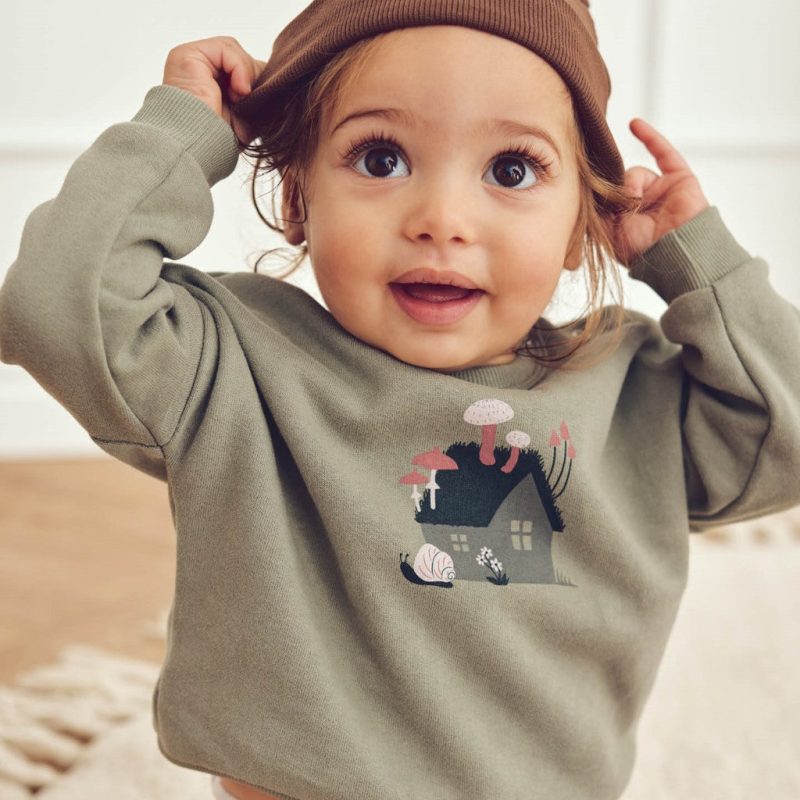 musli botany baby sweatshirt lifestyle