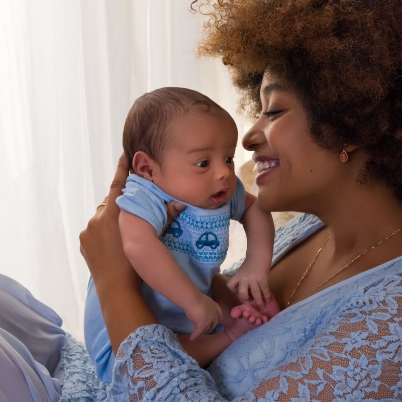 natural hair Mom with newborn