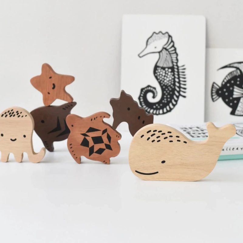 wooden tray puzzle ocean animals wee gallery 3